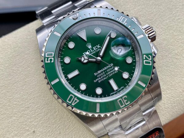 ROLEX Hulk 40 mm - Image 2